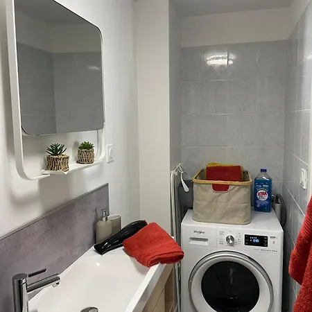 Apartment Nouveau Le Tendance 70's! A 100m Du Marche - Parking Gratuit A 20m -