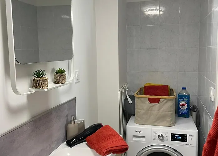 Apartamento Nouveau! Climatisé à 100m Du Marché- Tendance 70's